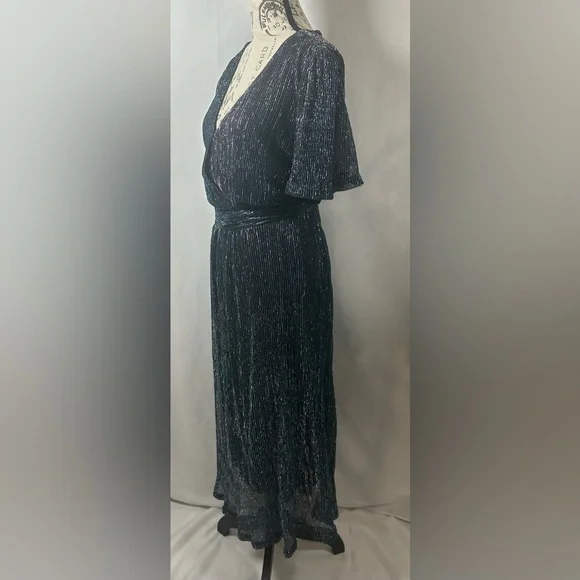 💜BloomChic Black Midi Dress - Picture 3 of 12